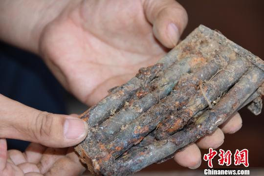 很多子弹已经锈在了一起 抚宁区公安局供图 很多子弹已经锈在了一起 抚宁区公安局供图