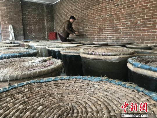 河北“非遗醋”手工作坊：10余道工序制出醇厚老陈醋